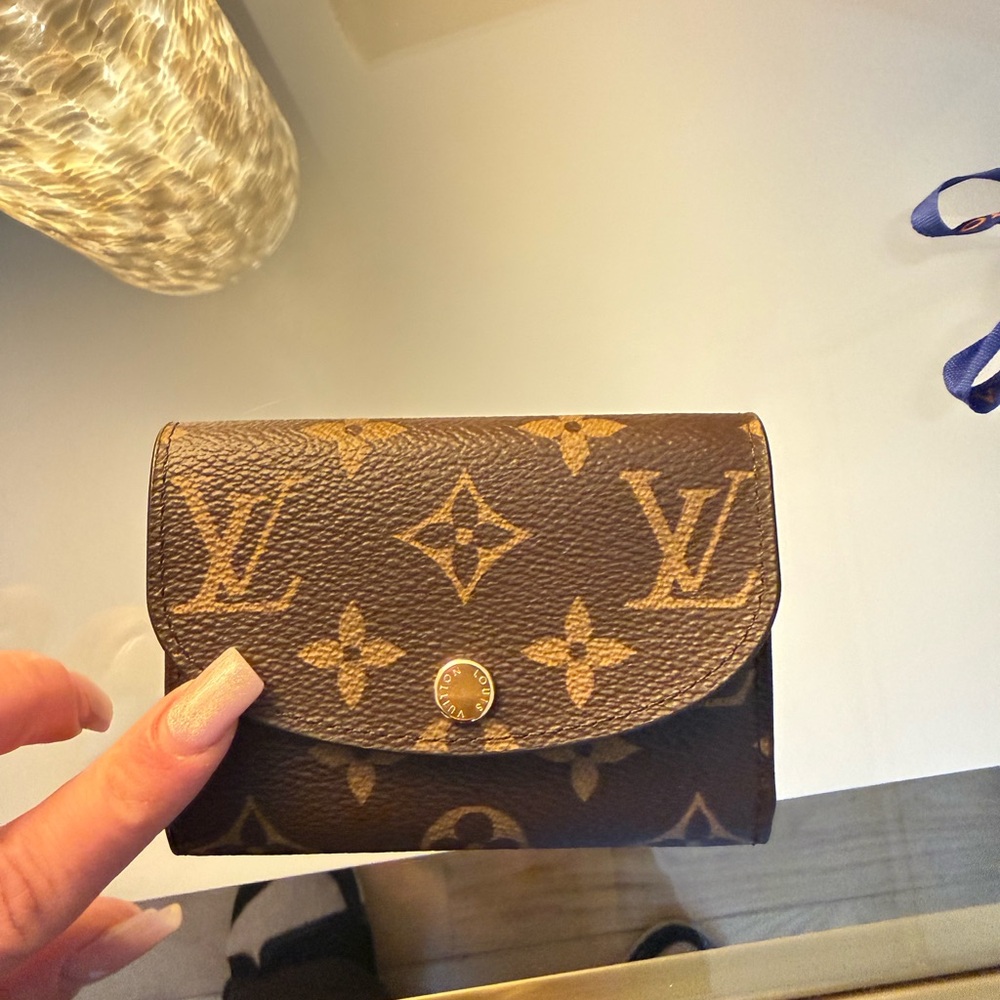 Louis Vuitton Rosalie Coin Purse - Picture 4 of 11